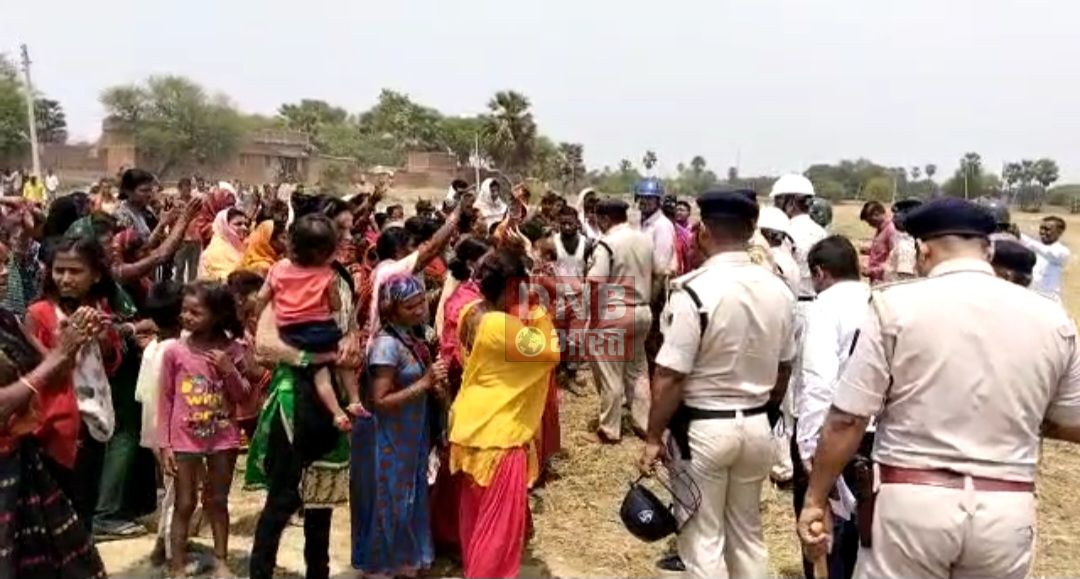 अतिक्रमण मुक्त कराने पहुंची प्रशासन और पब्लिक में तीखी झड़प 3