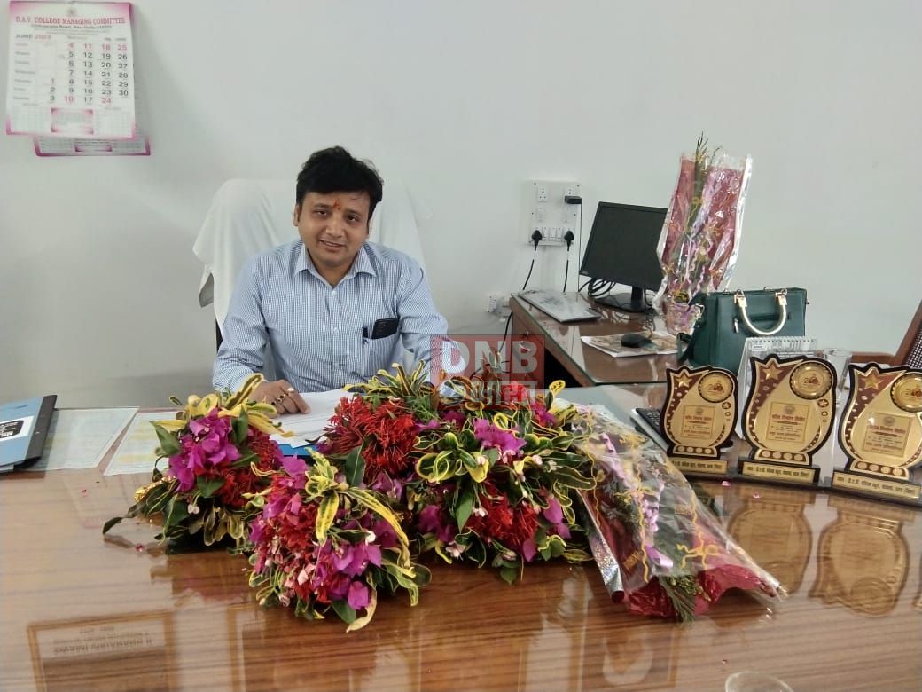 विद्यालय आने वाले बच्चे समय में अपने अतीत की गौरव को हासिल करेगा - सुमंत घोष 2