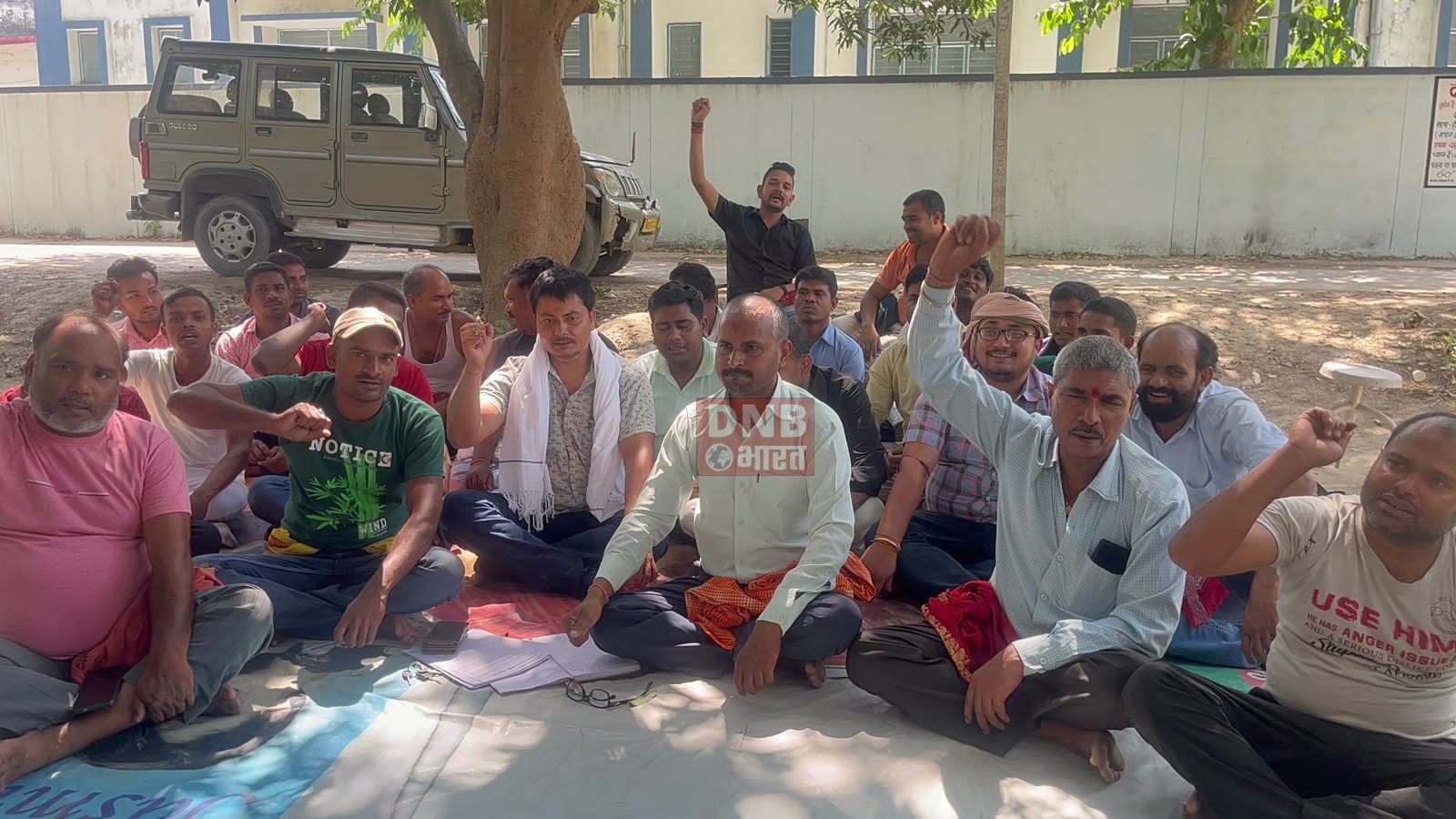बेगूसराय के 102 एम्बुलेंस कर्मचारी जिलाधिकारी के समक्ष न्याय के लिए लगाएंगे गुहार - संघ 2