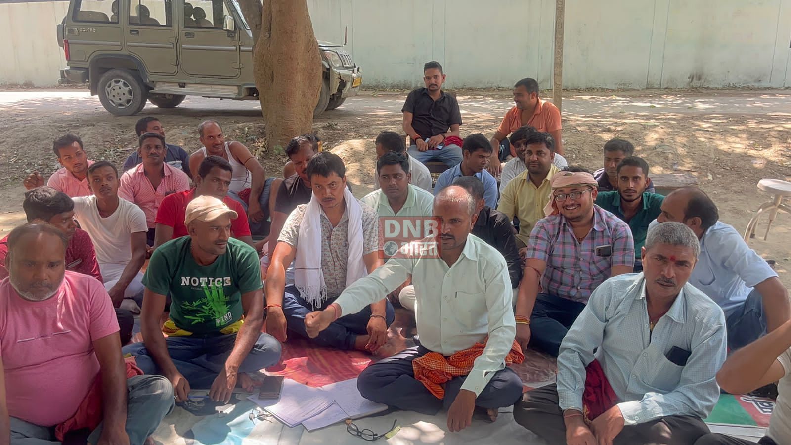 बेगूसराय के 102 एम्बुलेंस कर्मचारी जिलाधिकारी के समक्ष न्याय के लिए लगाएंगे गुहार - संघ 3