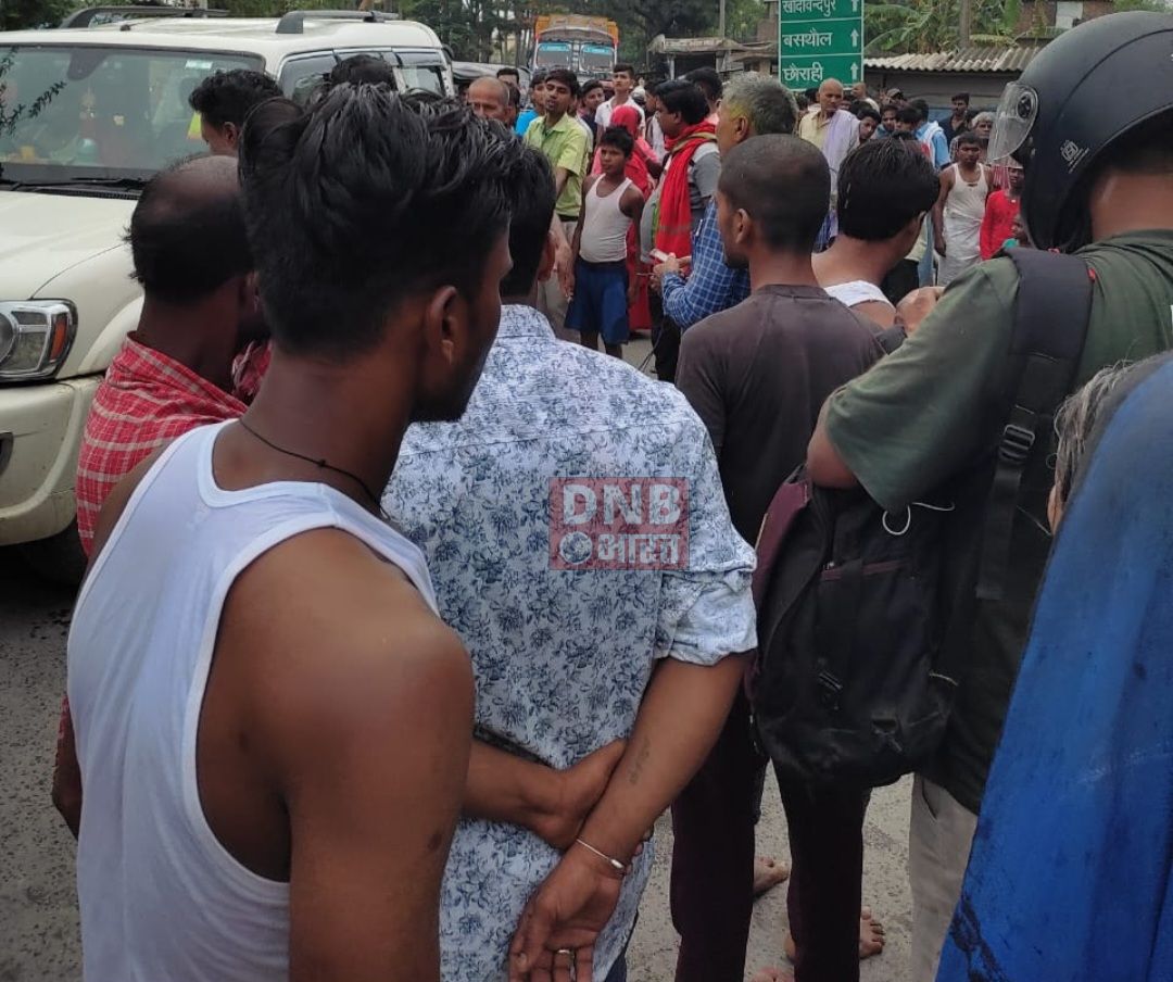 मेघौल चौक पर साइकिल सवार शिक्षिका की दर्दनाक मौत, 2