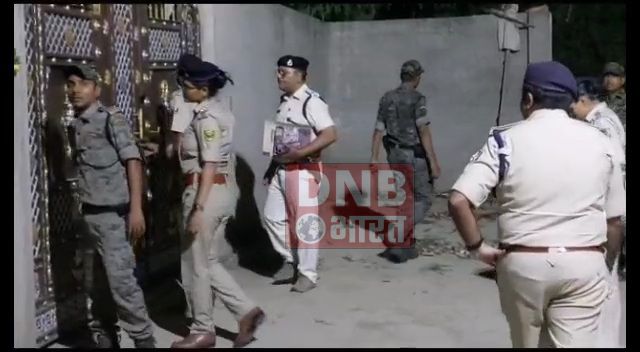 एसपी बेगूसराय अपराध नियंत्रण को लेकर खूद कर रहे हैं थानों का निरिक्षण एवं अपराधियों की गिरफ्तारी के लिए छापेमारी 2
