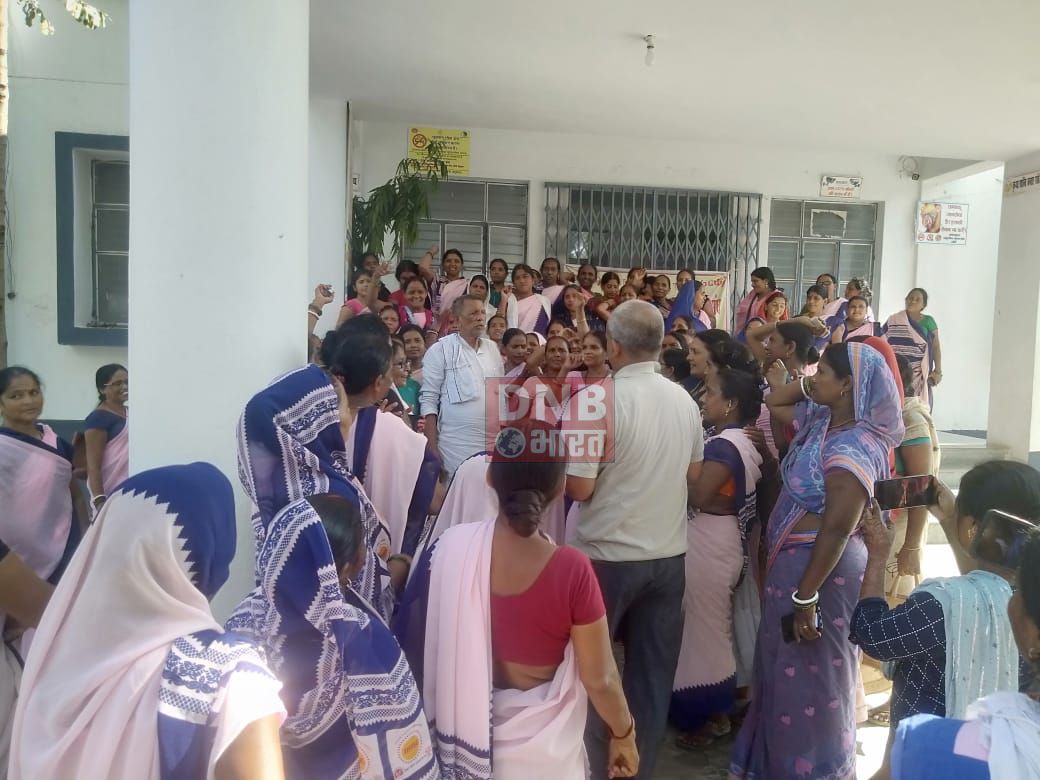 स्वास्थ्य कर्मियों की मांग जायज है उनकी मांगों को सरकार के समक्ष मजबूत ढंग से रखूंगा- तेघड़ा विधायक 3