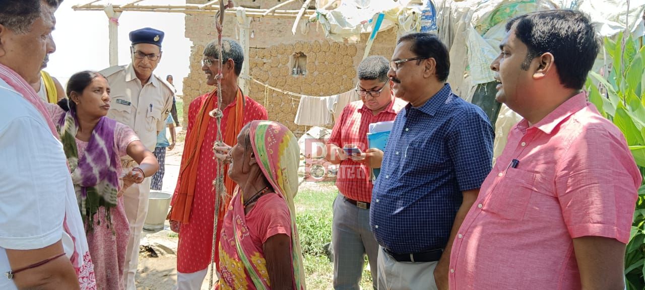 उप विकास आयुक्त एवं निदेशक डीआरडीए ने मटिहानी के विभिन्न पंचायत में केन्द्र व राज्य सरकार की महत्वपूर्ण योजनाओं का जांच किया 2