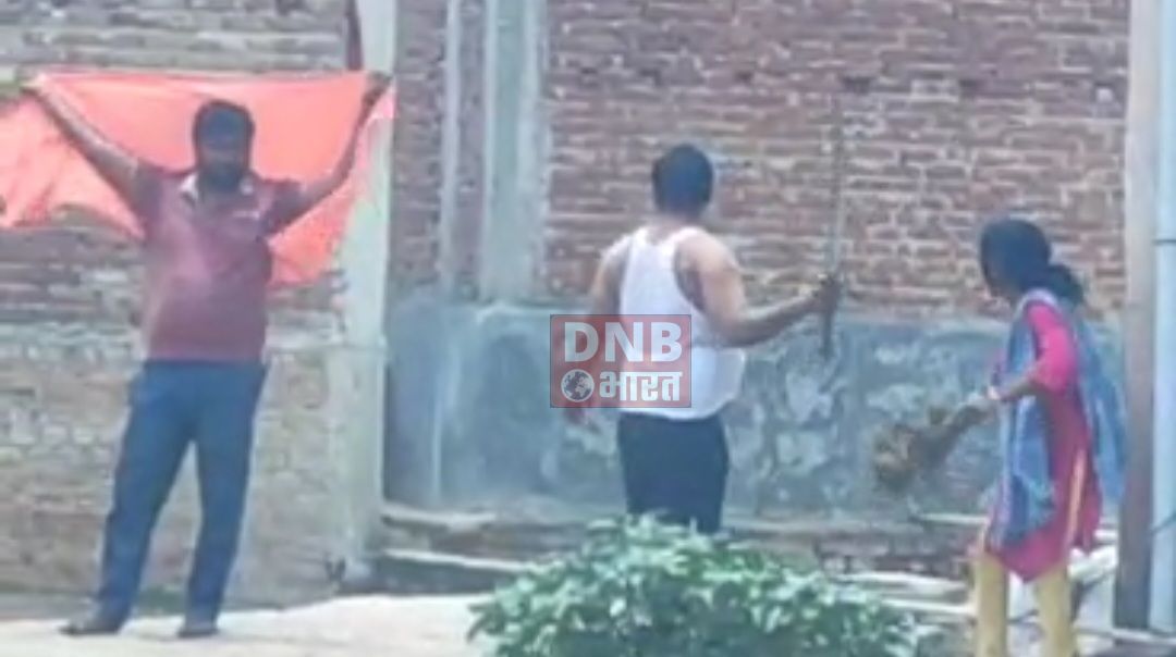 नालंदा में तलवार लेकर मोहल्लेवासियों को डराते युवक का विडियो वायरल, युवक से पुलिस कर रही है पूछताछ 2