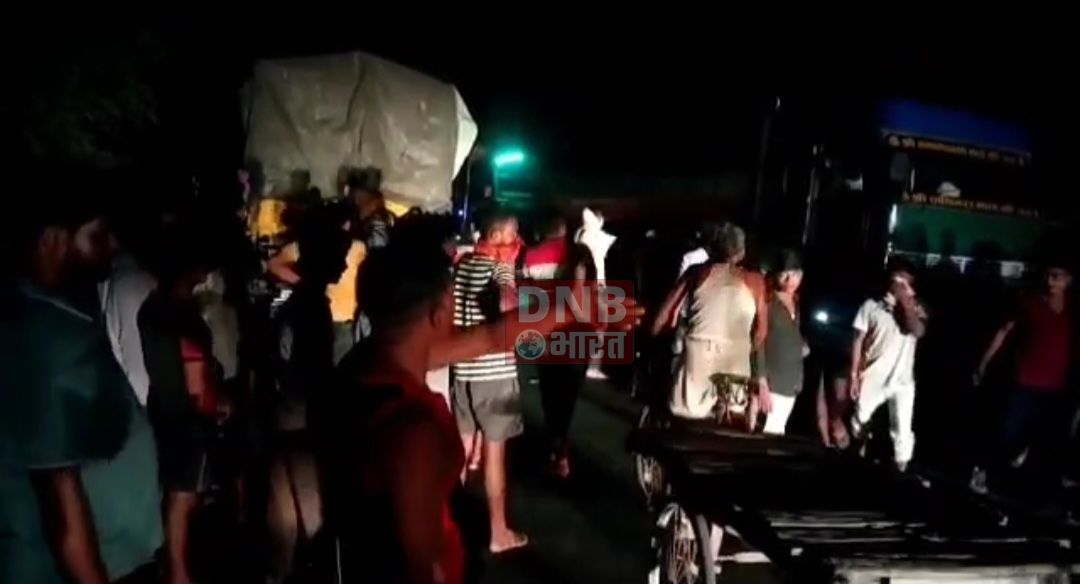 तेघड़ा में कांवरिया एवं ग्रामीणों ने दुर्गंध देती संदिग्ध ट्रक को चालक सहित खदेर कर पकरा, चौकाने वाली बाते आई सामने, जांच में जुटी तेघड़ा पुलिस 3