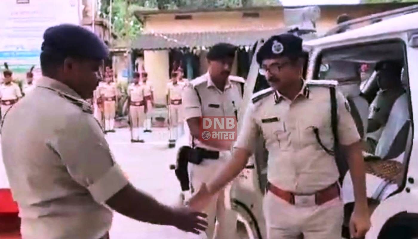 डीआईजी ने नगर थाना बेगूसराय का किया निरीक्षण, एसपी भी रहे मौजूद 2