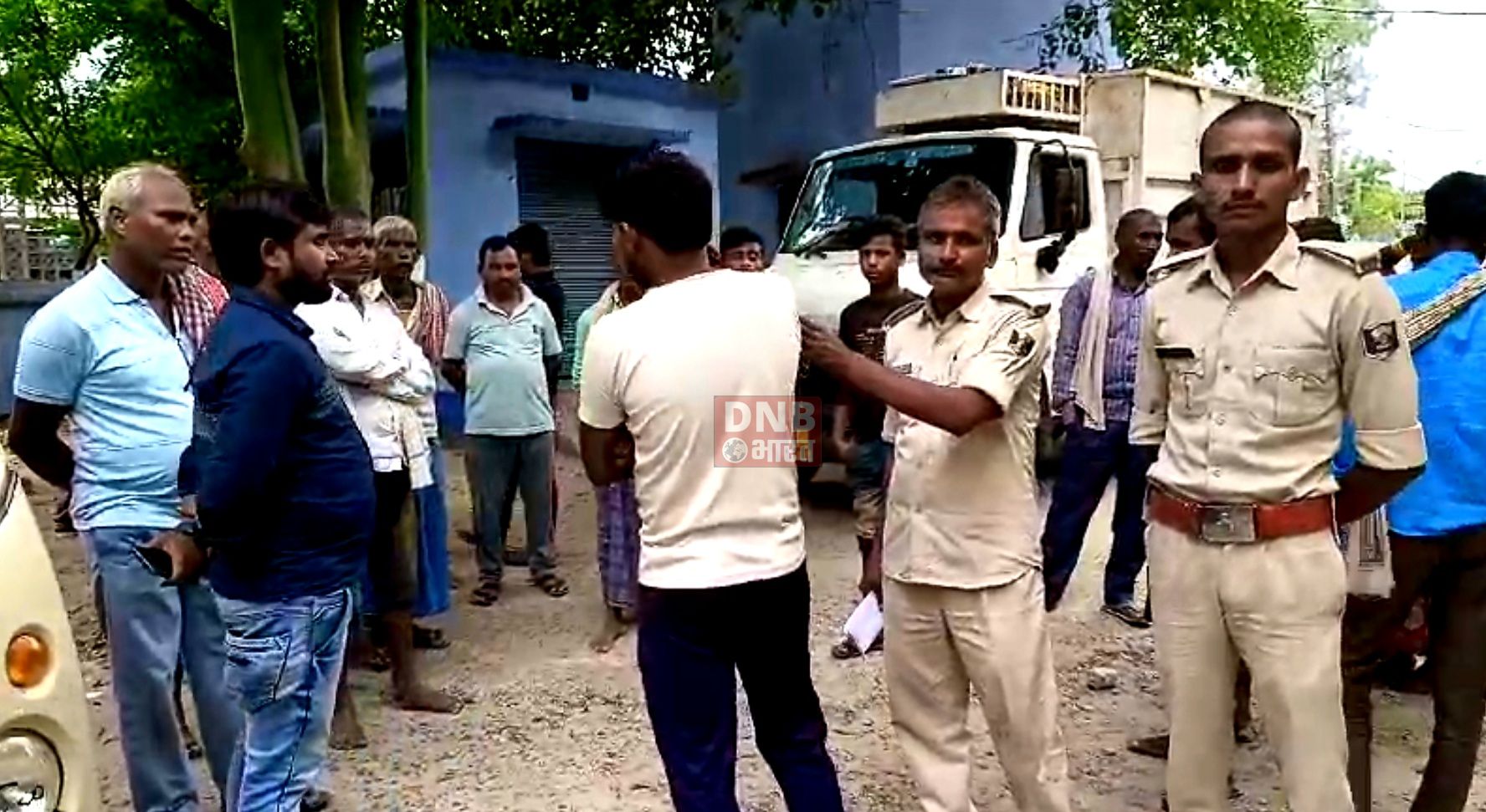 नालंदा जिले में घर से दुकान जा रहे है भूंसा व्यवसायी को अज्ञात अपराधियों गोली मारकर की हत्या 2