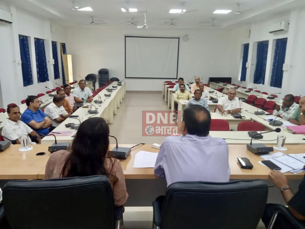 बेगूसराय जिलास्तरीय युवा उत्सव-2023 के सफल आयोजन की तैयारियों के लिए पादाधिकारियों की उप विकास आयुक्त ने दिए आवश्यक दिशा-निर्देश 2