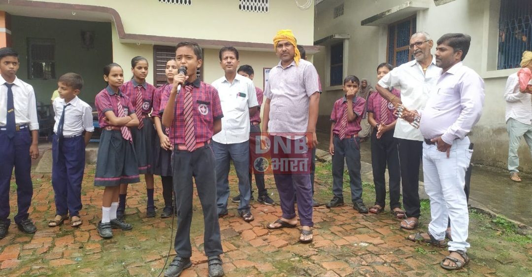 राष्ट्रकवि दिनकर की 115वीं जयंती समारोह में शामिल होने के लिए आयोजकों ने ग्रामीणों को नुक्कड़ सभा के माध्यम से दिया आमंत्रण 2