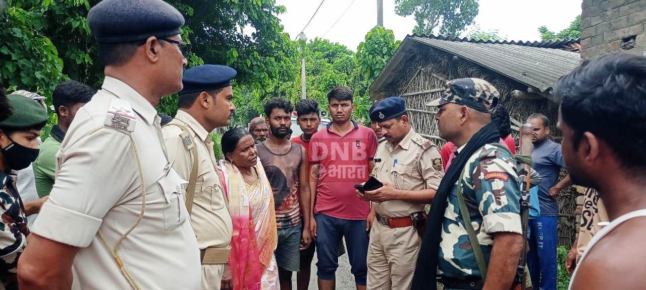 जल निकासी की समस्या से आक्रोशित ग्रामीणों ने फजीलपुर में किया सड़क जाम 2
