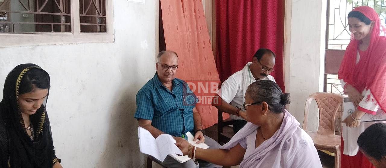 मिशन इन्द्र धनुष कार्यक्रम में लापारवाही बरतने वाले कर्मियों पर होगी सख्त कार्रवाई:- गोपाल कुमार मिश्रा 2