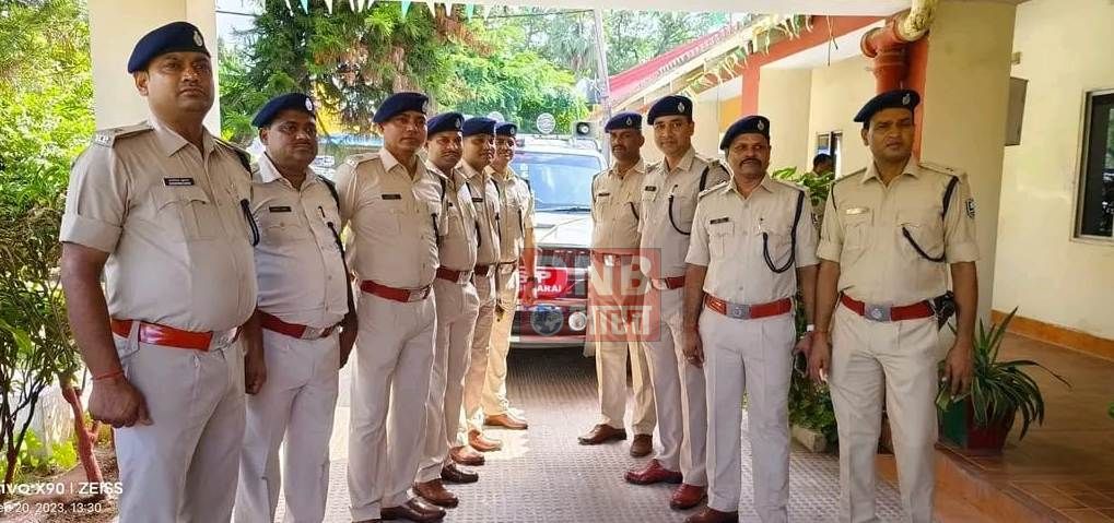 वीरपुर थाना एवं रिफाइनरी ओपी अध्यक्ष अरविंद कुमार बने इन्स्पेक्टर,लोगों ने दी बधाई 2