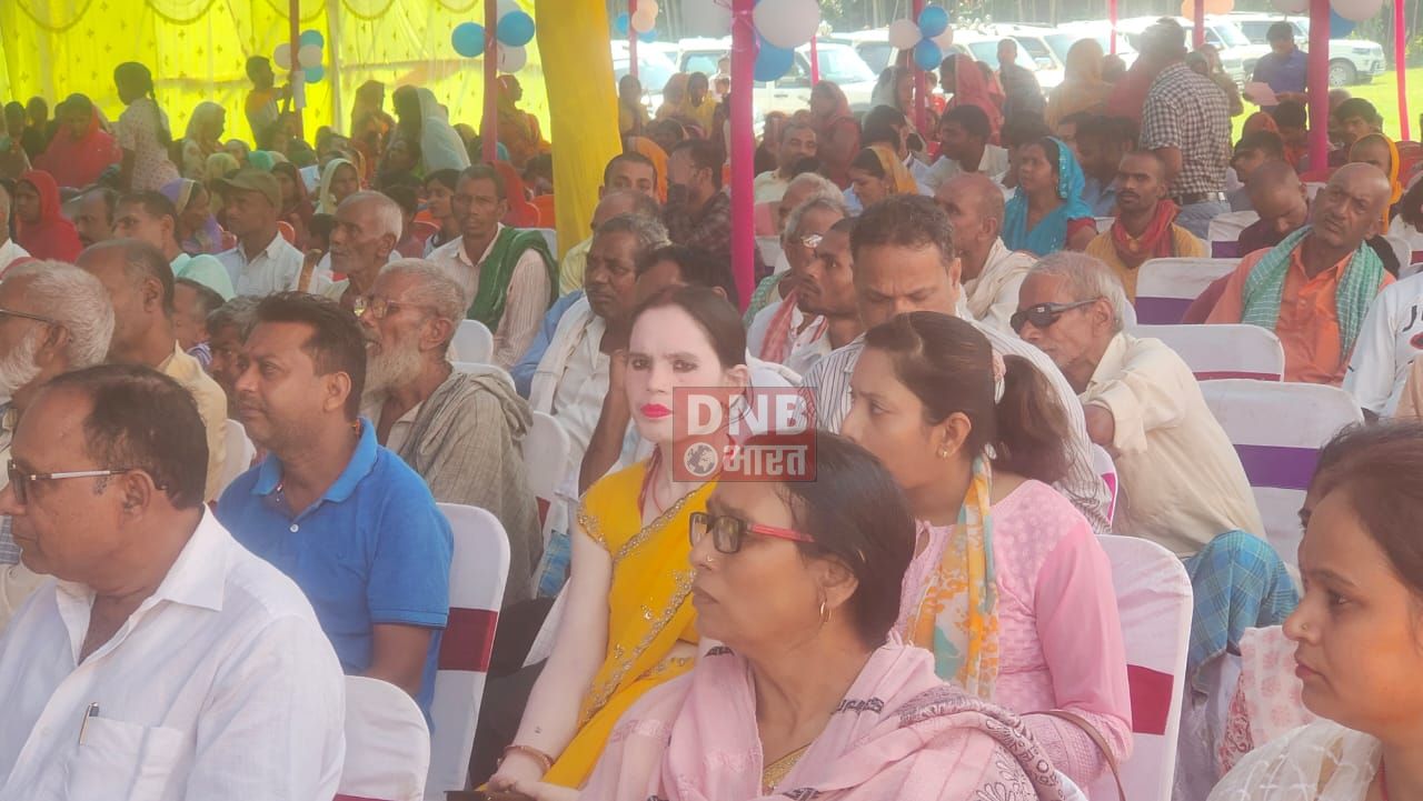 वीरपुर में जनसंवाद कार्यक्रम में डीएम बेगूसराय ने सुनी लोगों की समस्या 2