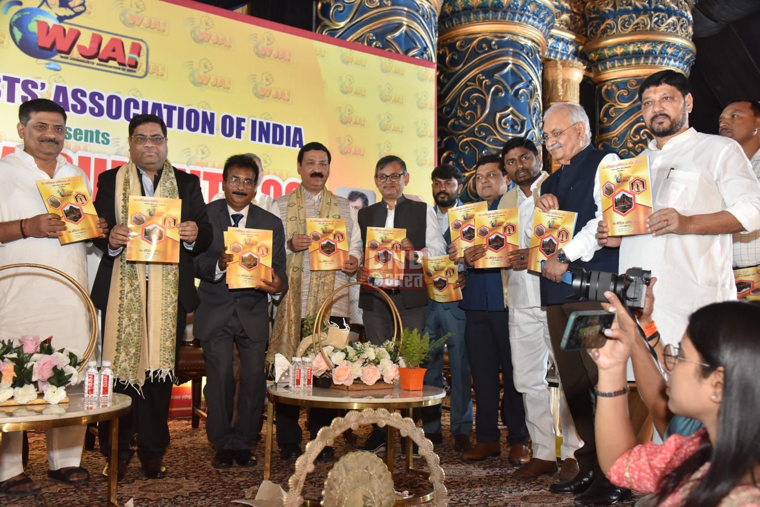 डब्ल्यूजेएआई वेब मीडिया समिट में सूचना जन-संपर्क मंत्री संजय झा ने कहा 'ग्रामीण लोग वेब मीडिया के सबसे बड़े कंज्यूमर' 2