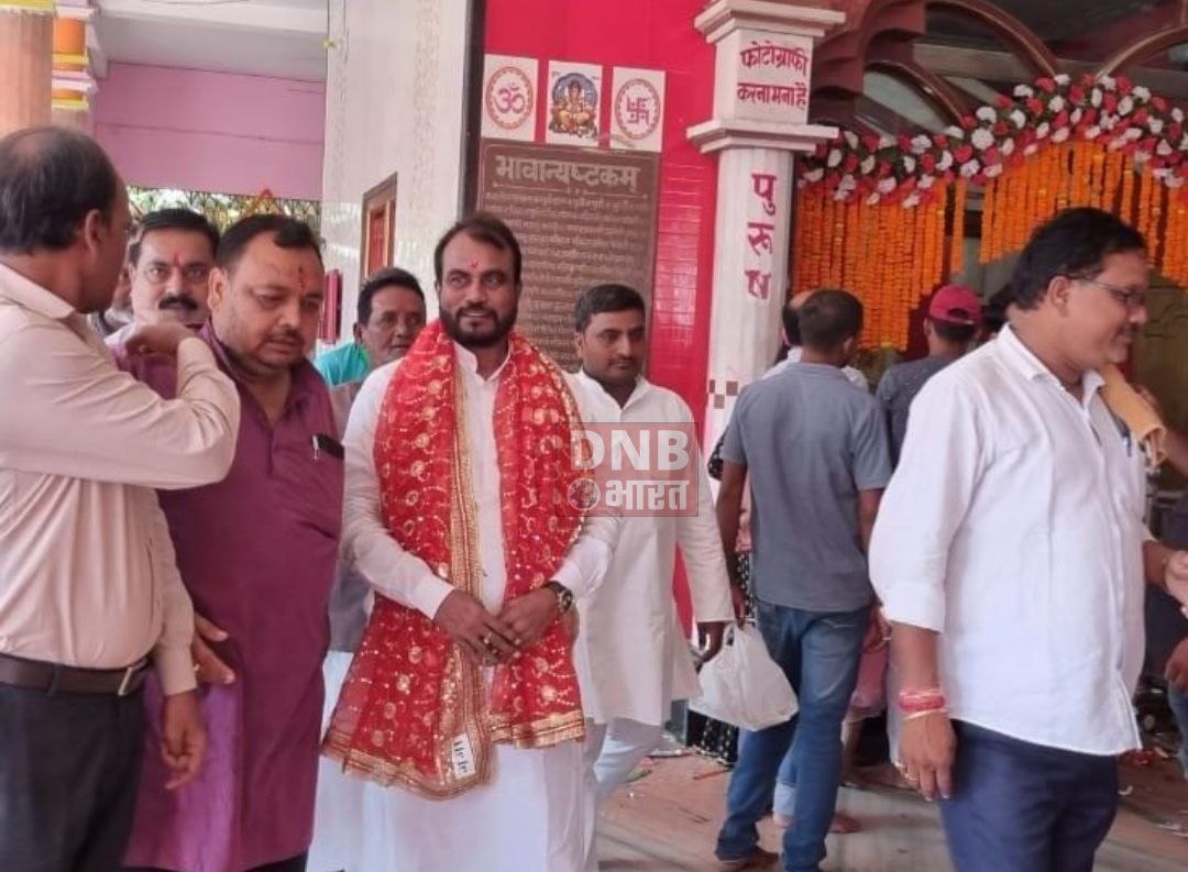 राजद राष्ट्रीय महासचिव श्याम रजक ने कार्यकर्ताओं के साथ किया मां दुर्गा की पूजा अर्चना 2