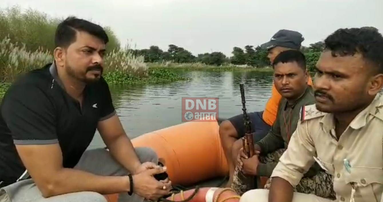 एसडीआरएफ की मदद सें कोशी नदी में डूबे मृतक जयचंद्र महतो का शव हुआ बरामद,शव मिलते ही परिजनों में मचा कोहराम 2