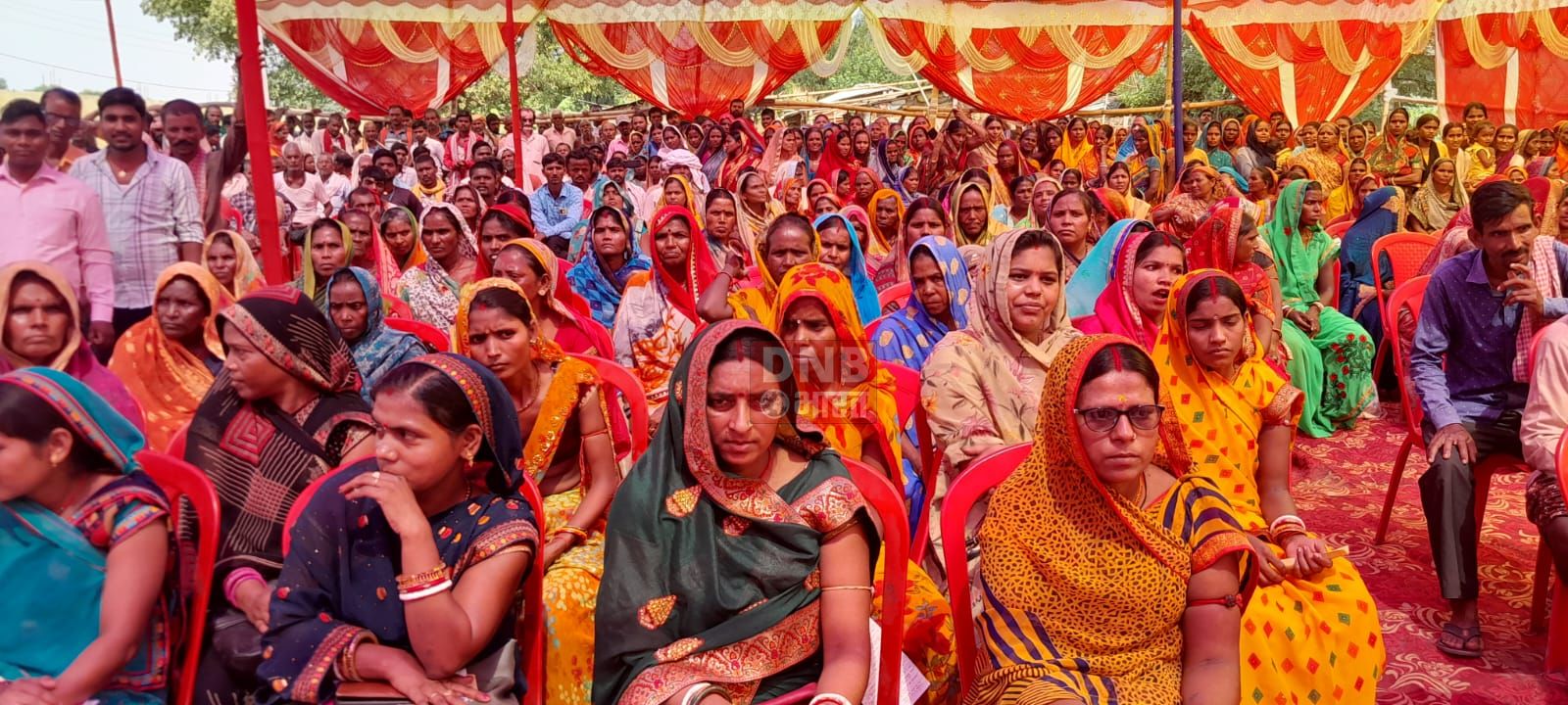 बछवाड़ा प्रखंड में जन संवाद कार्यक्रम में विभिन्न समस्याओ से जिलाधिकारी को कराया गया अवगत 6