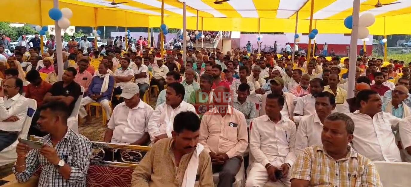 नालंदा: जदयू विधायक डॉ जितेंद्र कुमार ने पांच करोड़ की लागत से इसुआ पंचायत में बनने वाली पक्की सड़क का किया शिलान्यास 3