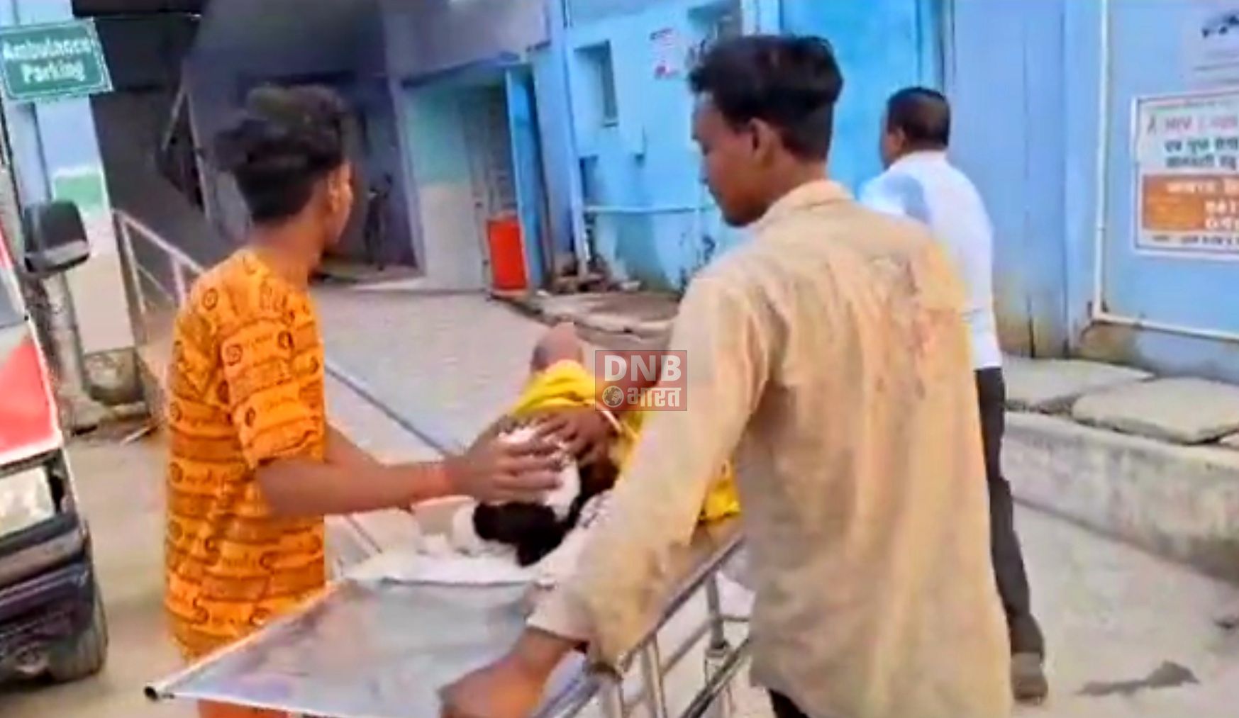 बेगूसराय में जमीनी विवाद में एक ही पक्ष के दो महिलाएं समेंत तीन लोग गंभीर रूप से घायल,सदर अस्पताल में चल रहा है इलाज 2