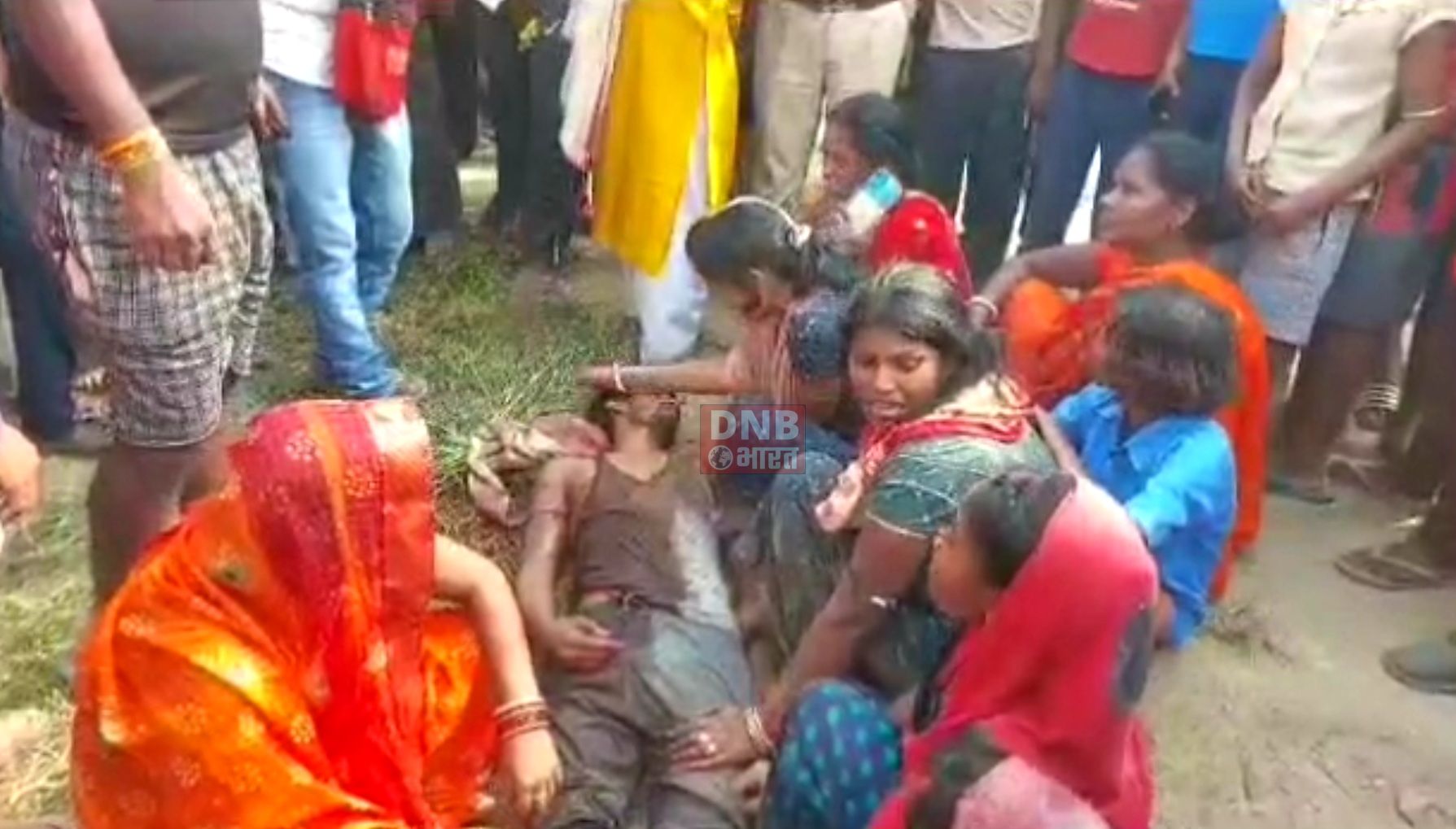 बेगूसराय में ताश खेलने के विवाद में धारदार हथियार से एक व्यक्ति की गला रेत कर हत्या,इलाके में मचा हड़कंप 3