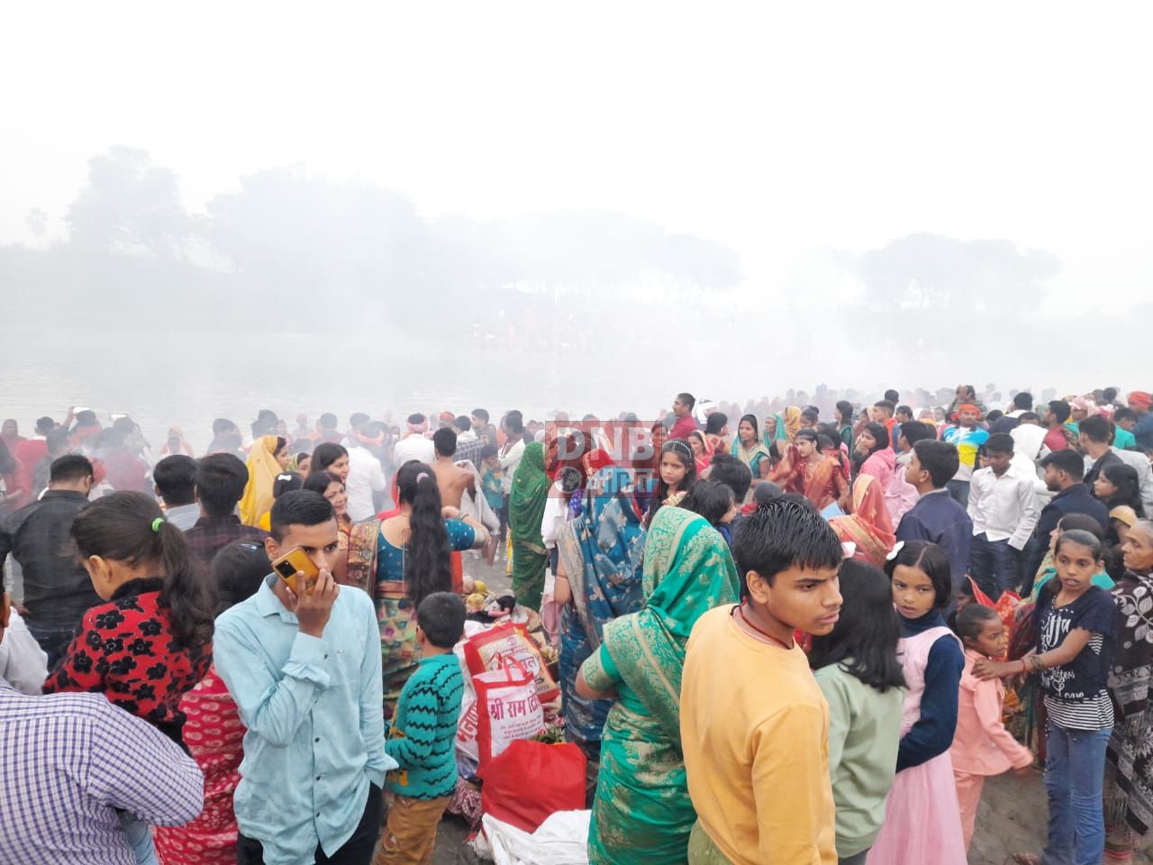 तेघड़ा में चार दिवसीय लोक आस्था का महापर्व छठ शांतिपूर्ण सम्पन्न 3