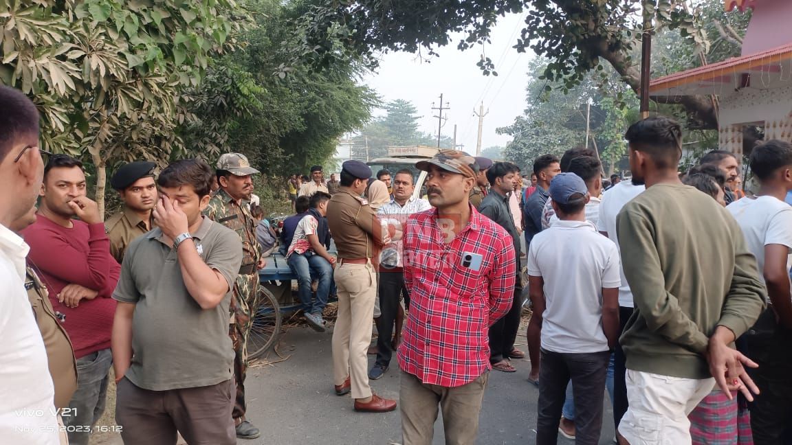बेगूसराय में 16 दिन बाद पूर्व वार्ड पार्षद के पुत्र का कुंए से शव  बरामद, शव का पहचान युवक के टी शर्ट व पेंट से की गई,आक्रोशित लोगो ने सड़क किया जाम। 4