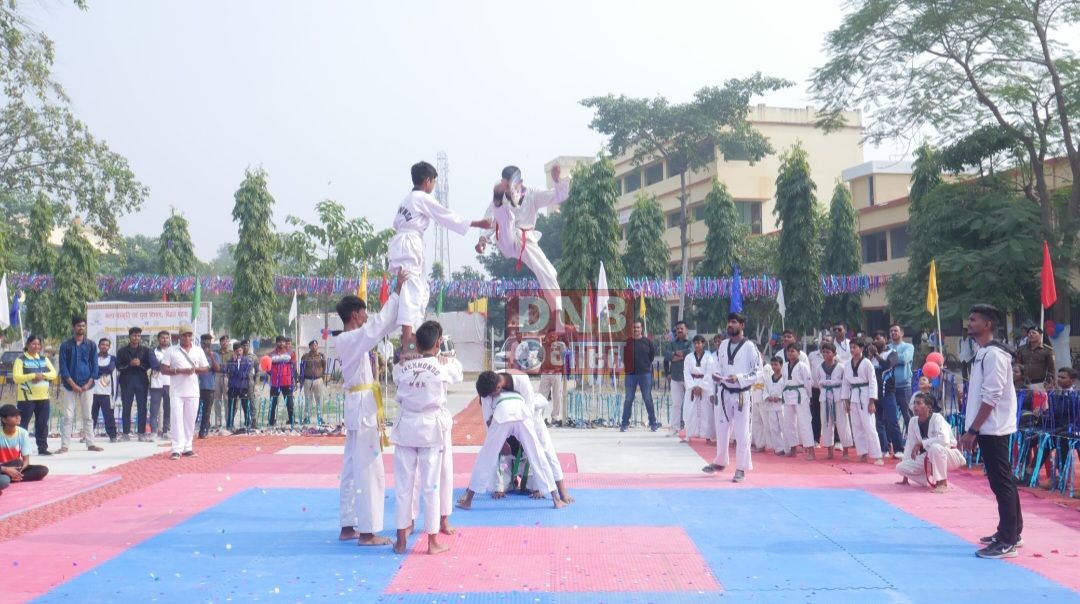 डीएम बेगूसराय ने चार दिवसीय राज्यस्तरीय विद्यालय बालिका ताइक्वांडो प्रतियोगिता का किया शुभारंभ 3