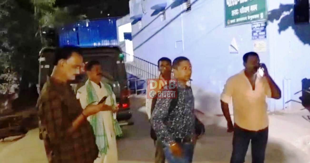 बेगूसराय में दूध टैंकर गाड़ी ने दो युवकों को कुचला,एक युवक की दर्दनाक मौत,दूसरा युवक गंभीर रूप से घायल 2