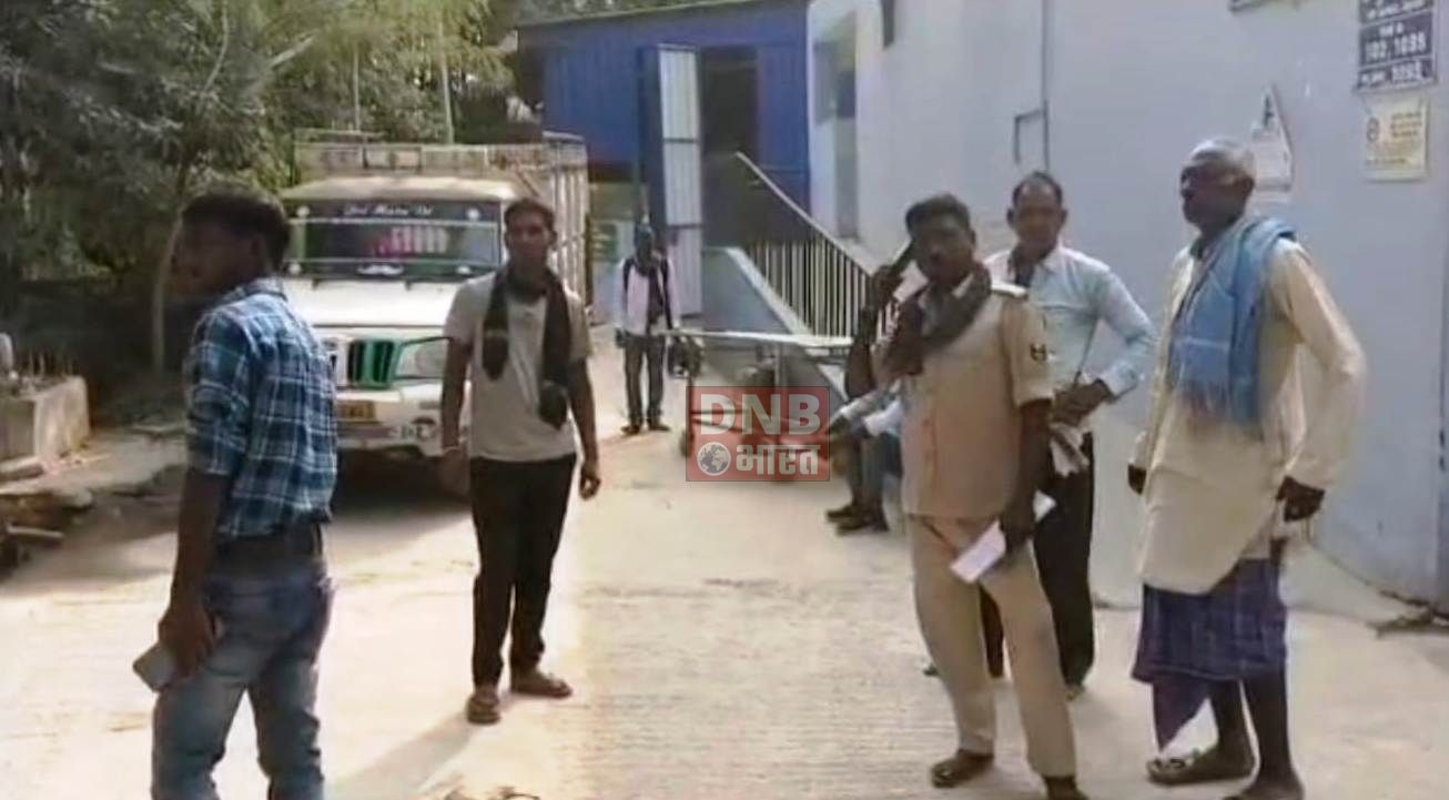 बेगूसराय में मालवाहक ट्रक व टेंपो की टक्कर में चाचा की दर्दनाक मौत,भतीजा गंभीर रूप से घायल,परिजनों में मचा कोहराम 3