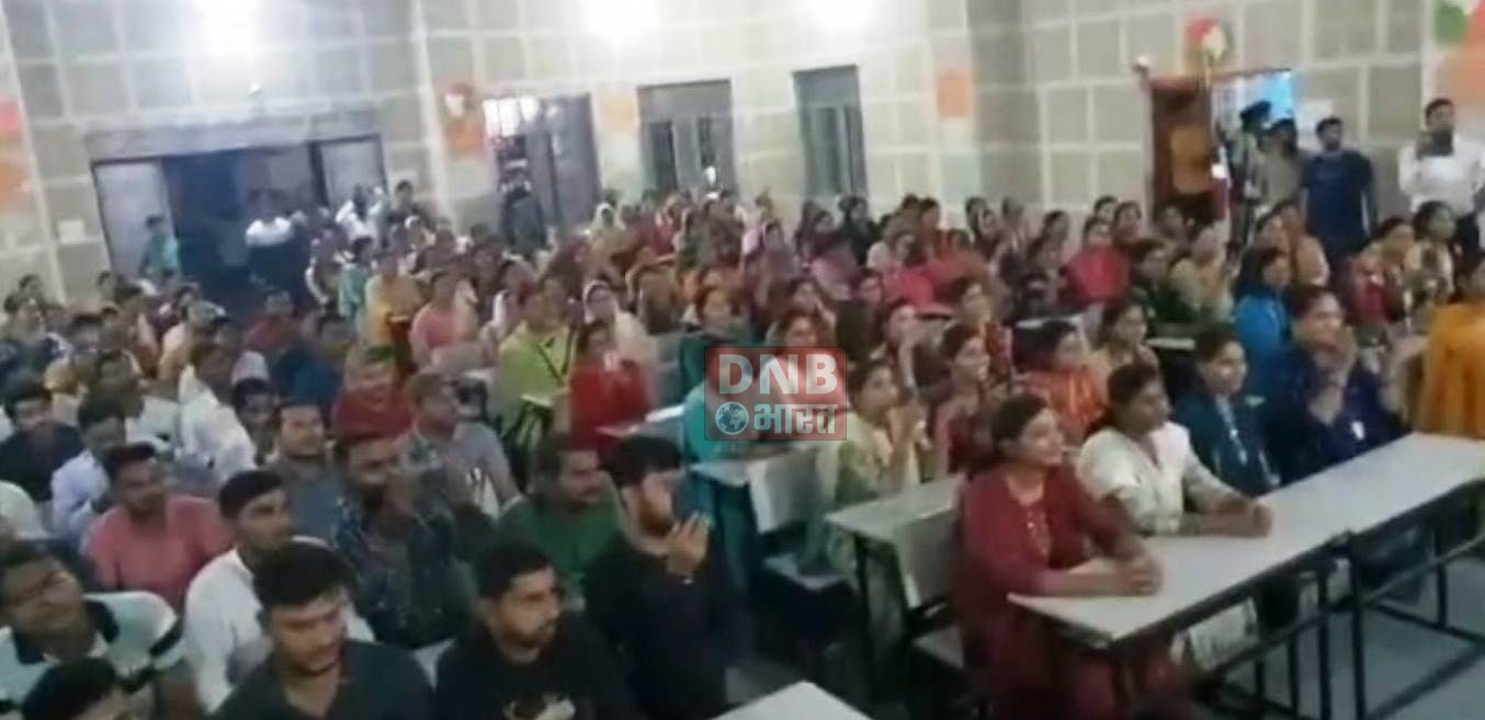 बेगूसराय के टीचर्स ट्रेंनिंग कॉलेज में बीती रात अचानक पहुंचे के के पाठक 2