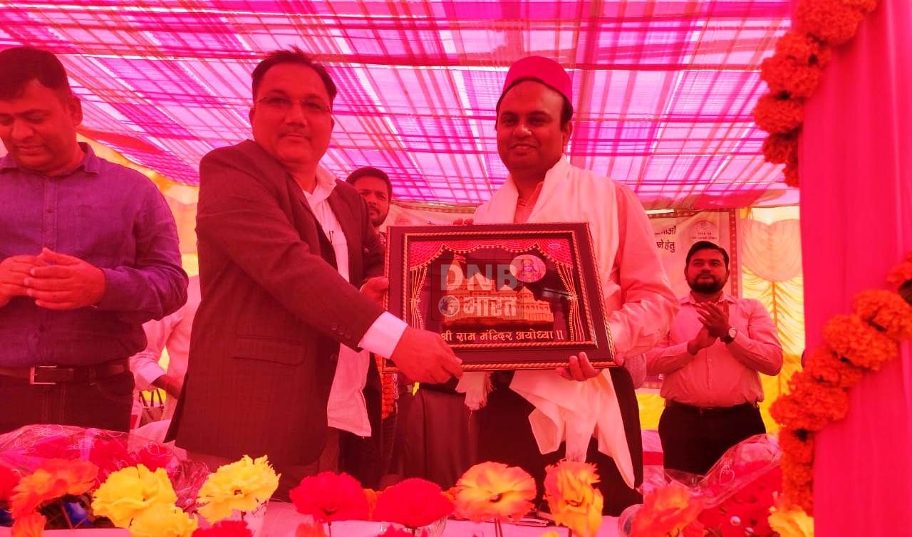बेगूसराय के मेघौल और खोदावंदपुर पंचायत में डीएम ने किया जनसंवाद कार्यक्रम आयोजित 3