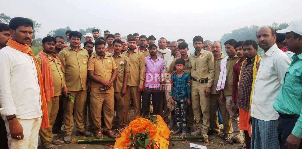 खोदावंदपुर के ट्रक चालक की हरियाणा में हुई मौत, शव गांव पहुंचते ही स्वजनों में मंचा कोहराम 2