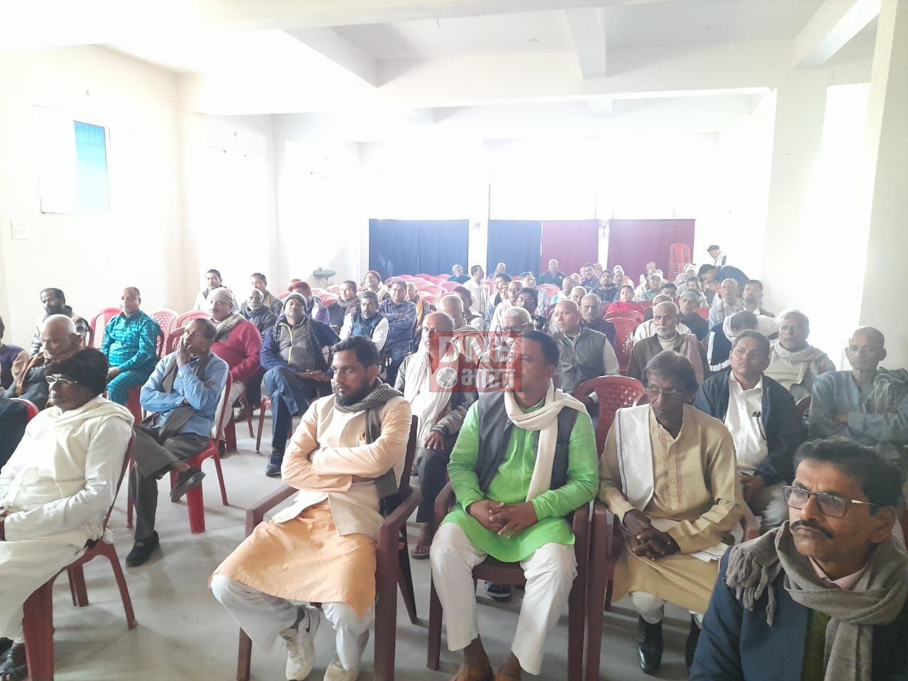 तेघड़ा रेलवे स्टेशन पर यात्री सुविधाओं की मांग को लेकर संघर्ष होगा तेज, संघर्ष समिति ने... 2