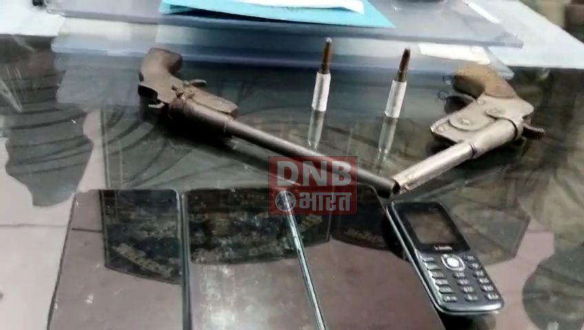 समस्तीपुर : पुलिस को मिली बड़ी सफलता, बड़ी घटना अंजाम देने की योजना बनाते अंतरजिला गिरोह के चार अपराधी को हथियार के साथ किया गिरफ्तार 2