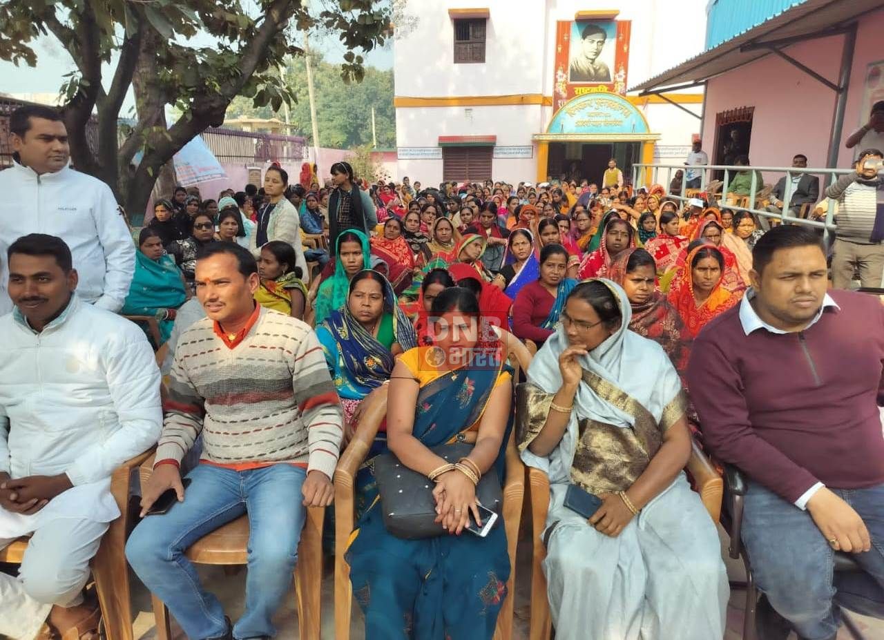 भगवानपुर थाना परिसर में लगा सप्ताहिक जनता दरबार 2