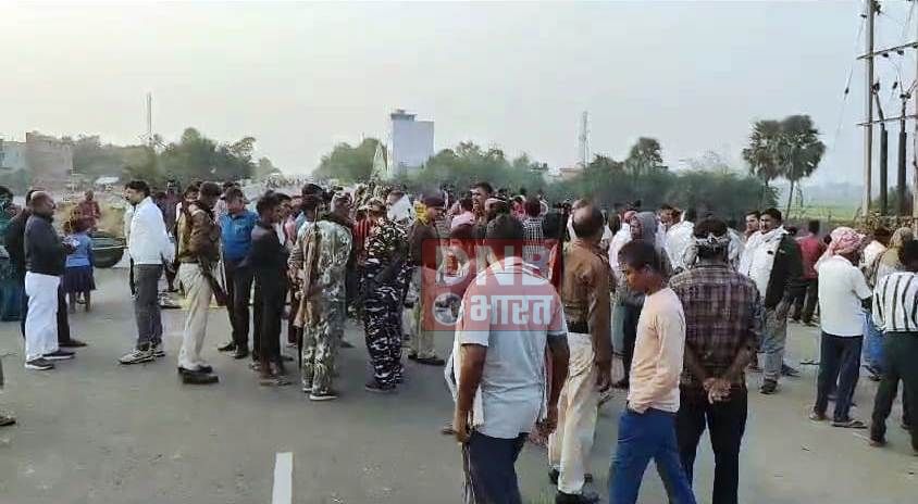 अनियंत्रित मारुति कार ने चार लोगों को रौंदा, दो व्यक्ति के मौके पर हुई मौत, दो गंभीर रूप से जख्मी 2