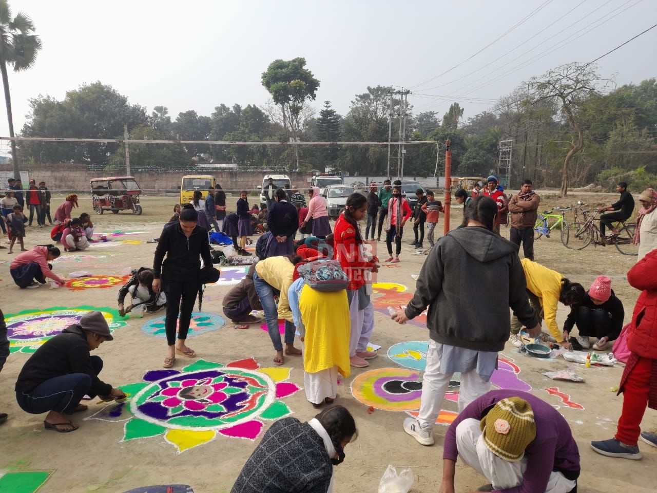 तेघरा अनुमंडल प्रशासन द्वारा आयोजित कार्यक्रम में बड़ी संख्या में स्कूली बच्चों ने अपनी प्रतिभा का किया प्रदर्शन  2