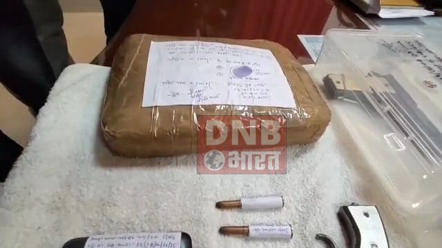 बेगूसराय के चर्चित रत्न मंदिर ज्वेलर्स में सोना लूटकांड का पुलिस ने किया खुलासा,चार देसी कट्टा, तीन जिंदा कारतूस, एक लाख रुपए और भारी मात्रा में गांजा के साथ छह अपराधी गिरफ्तार 5