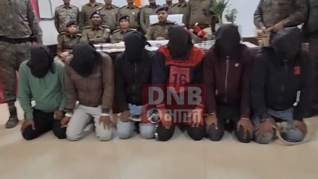 बेगूसराय के चर्चित रत्न मंदिर ज्वेलर्स में सोना लूटकांड का पुलिस ने किया खुलासा,चार देसी कट्टा, तीन जिंदा कारतूस, एक लाख रुपए और भारी मात्रा में गांजा के साथ छह अपराधी गिरफ्तार 3