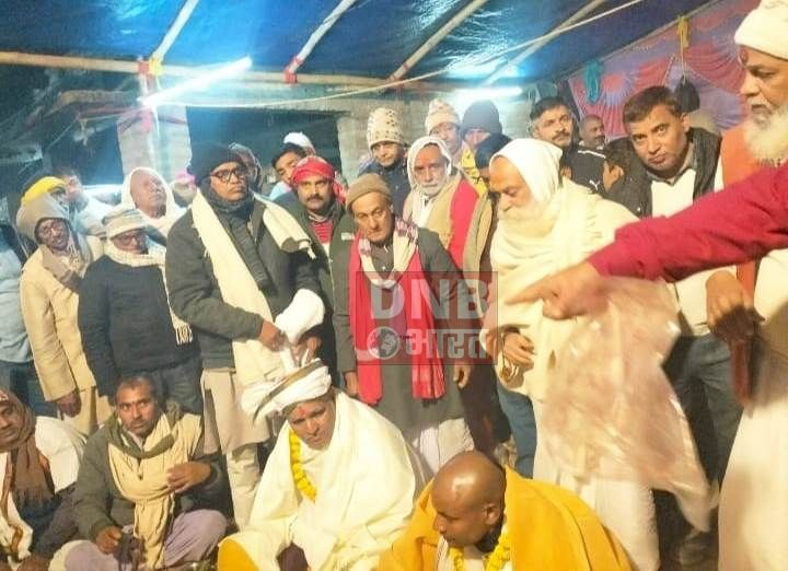 समाजसेवी चन्द्रकान्त झा के शोक सभा में श्रद्धांजलि अर्पित करने आए हजारों शुभचिंतक 3