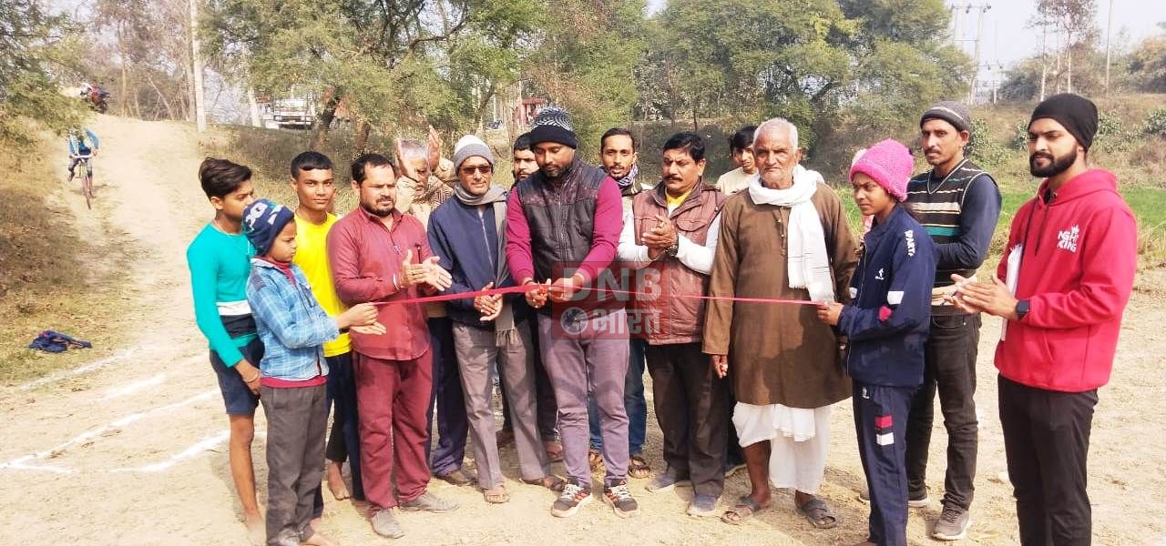 सिमरिया में शहीद दिनेश सिंह स्मृति पखवाड़ा के अंतर्गत दिनकर पुस्तकालय के तत्वावधान में खेलकूद प्रतियोगिता का आयोजन 2