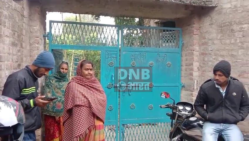 खगड़िया जिले के खनुआं राका गांव में असम राइफल सैनिक के घर से अज्ञात चोरों ने जेवरात समेत एक लाख रुपये की चोरी कर हुआ फरार 2