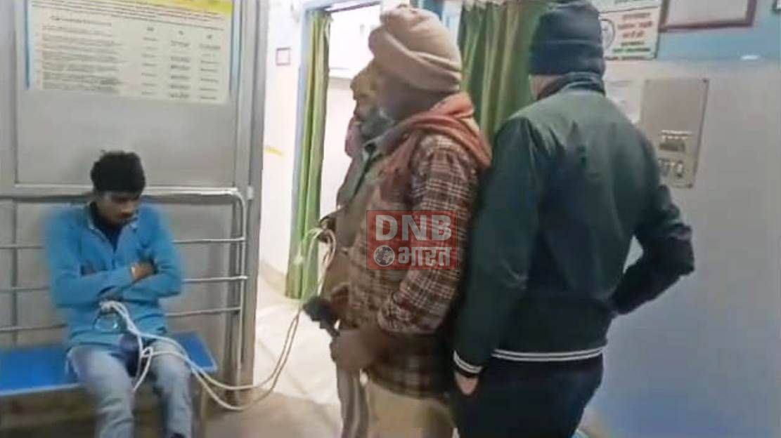 बेगूसराय में साइकिल चोरी के आरोप में एक युवक की जमकर धुनाई,पुलिस घायल युवक को ईलाज के लिए सदर अस्पताल में किया भर्ती 3