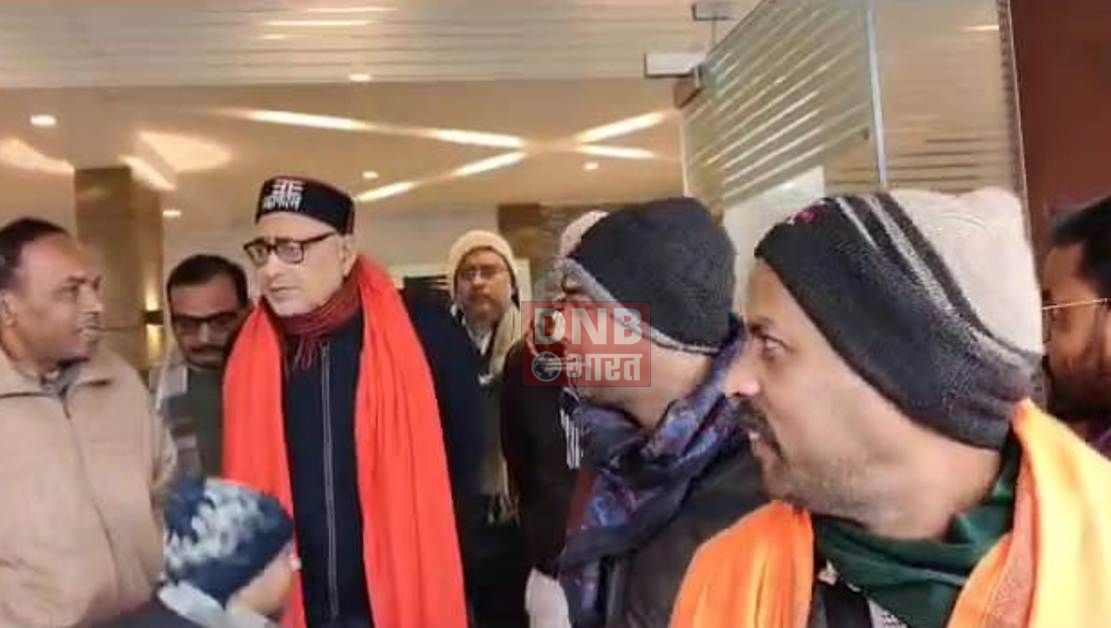 गिरिराज सिंह ने तेजस्वी के बयान पर पलटवार करते हुए कहा - जब कांग्रेस की सरकार थी और पिता पुत्र दोनों कांग्रेस की गोद में खेलते रहे उस वक्त कर्पूरी ठाकुर जैसे जननायक को यह सम्मान क्यों नहीं मिल पाया 3