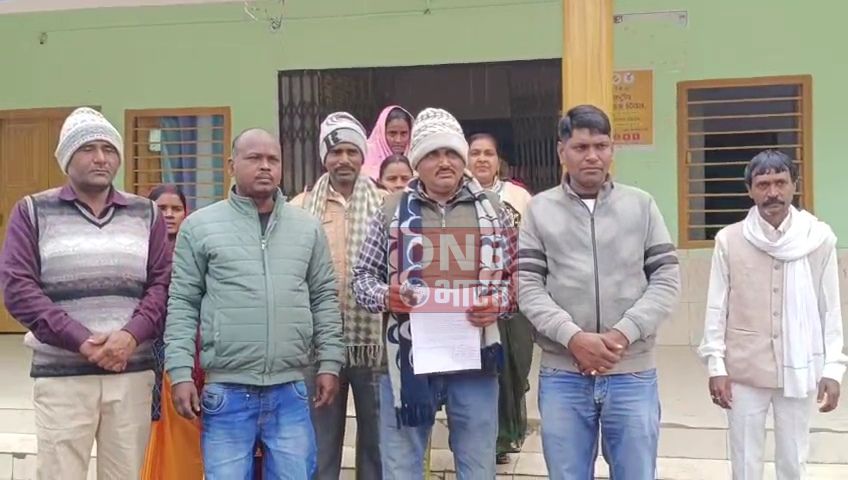 नालंदा : रहुई प्रखंड प्रमुख के विरुद्ध लाया गया अविश्वास प्रस्ताव, नौ पंसस ने हस्ताक्षर युक्त ज्ञापन बीडीओ को सौंपा 2