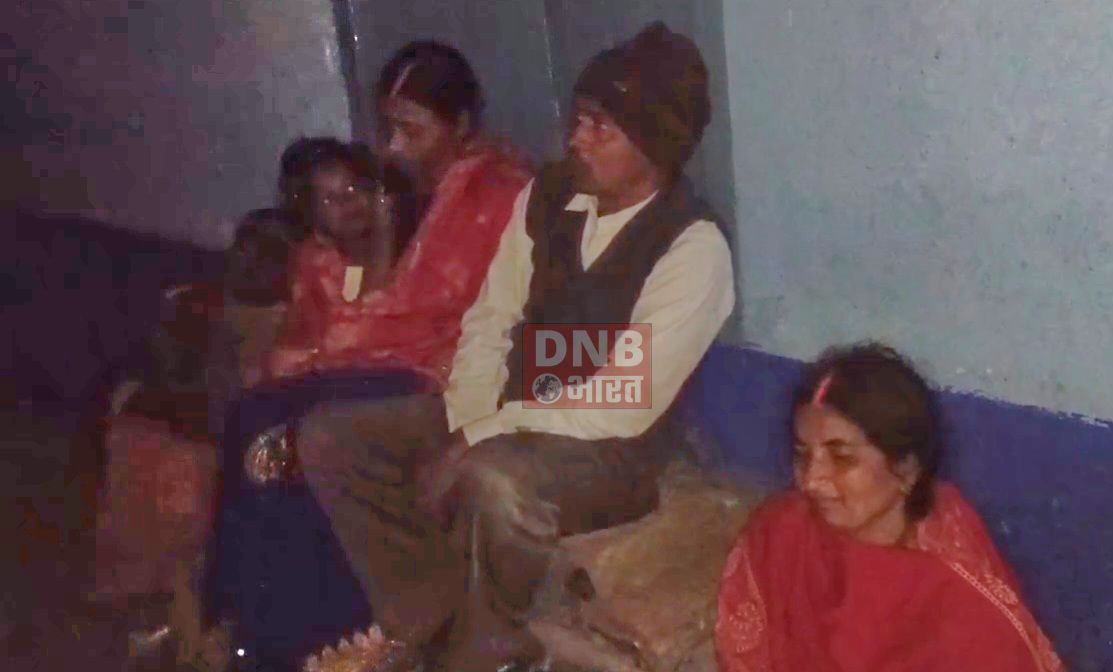प्रतिमा विसर्जन के दौरान दो छात्र तालाब में डूबे, एक छात्र की मौत , एक को स्थानीय लोगो ने बचाया 3