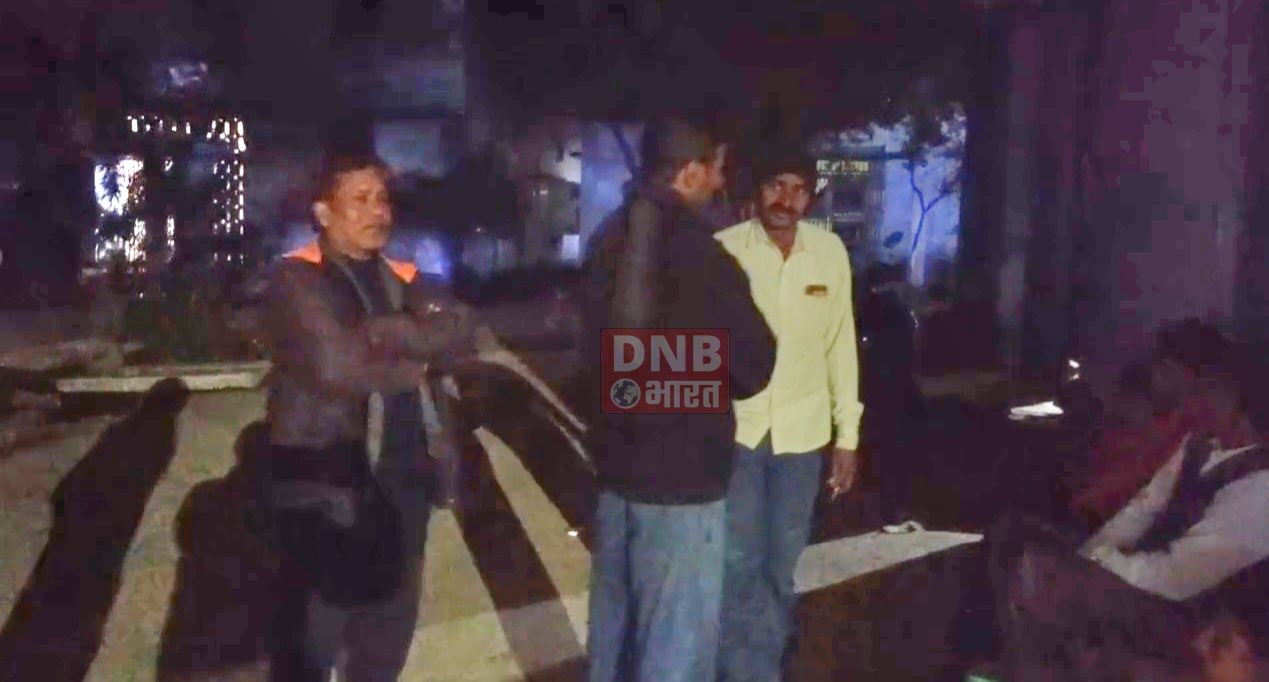 प्रतिमा विसर्जन के दौरान दो छात्र तालाब में डूबे, एक छात्र की मौत , एक को स्थानीय लोगो ने बचाया 2