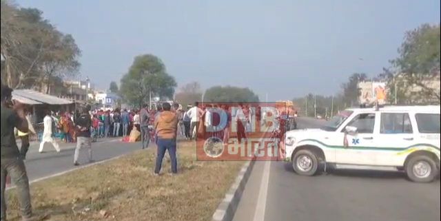 बेगूसराय में ट्रिपल मर्डर से परिजनों में आक्रोश, हत्या से आक्रोशित ग्रामीणों ने एनएच 31 को जाम कर किया हंगामा, जल्द अपराधियों की गिरफ्तारी का कर रहे है मांग  3