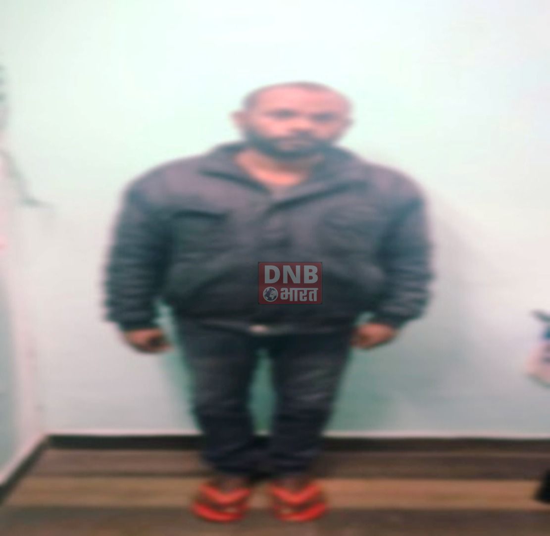 बेगूसराय पुलिस ने प्रोपर्टी डीलर पर गोलीबारी मामले के दो कुख्यात अपराधी को हथियार के साथ किया गिरफ्तार 2
